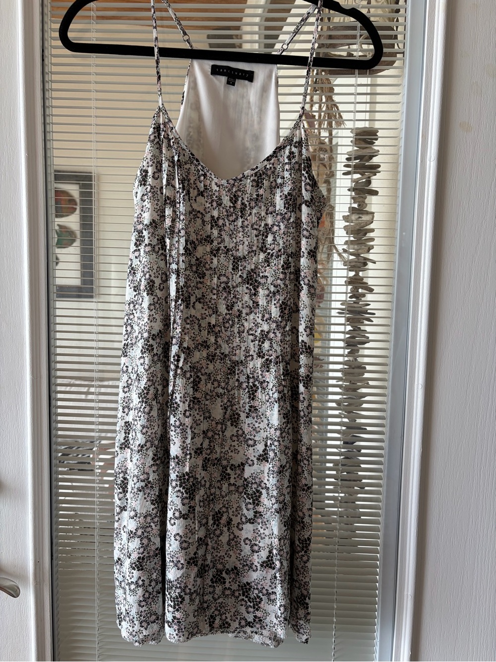 Sanctuary midi Dress women’s Size Small white with Floral Print